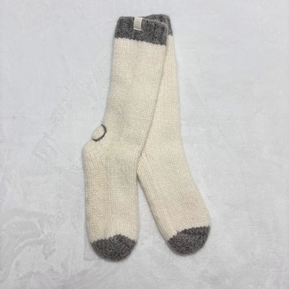 Mer-Sea & Co. Cream Gray XO Embroidered Thick Knit Slipper Socks with Grippers